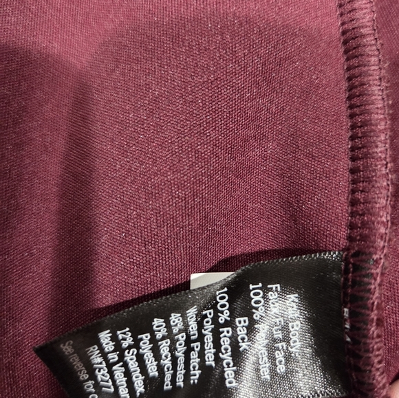 Women's Burgundy Sherpa Vest - Picture 11 of 11